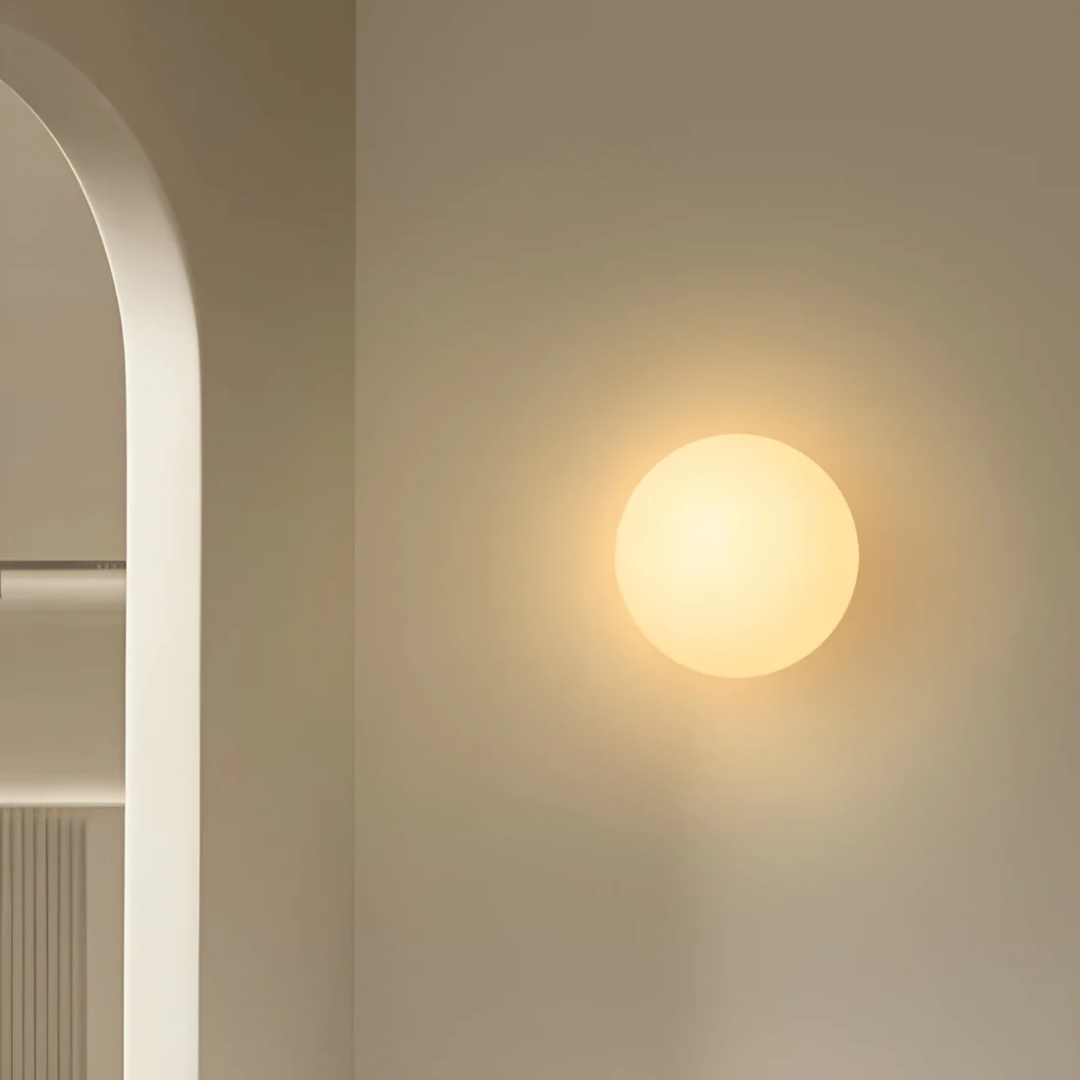 Norvo | Moderne Glass Vegglampe for Elegant Ambient Belysning
