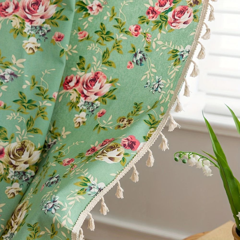 Norvo | Pastoral Green Rose Knyte Gardin