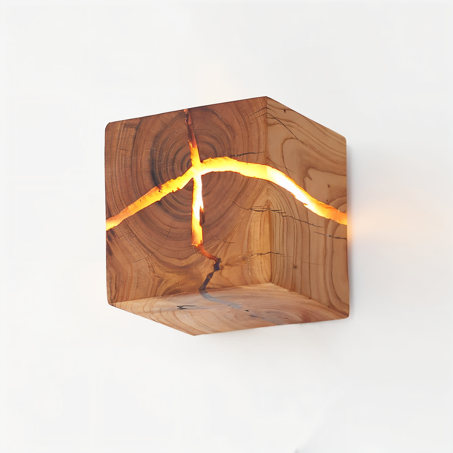 Norvo | QuadCrackle Trevegglampe – Håndlaget LED Vegglampe med Kunstnerisk Sprakkedesign