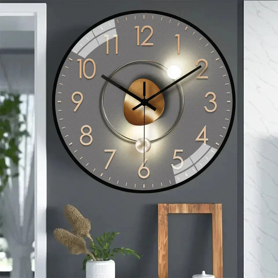 Norvo | SilentTime – Digital Veggklokke i Klassisk Stil