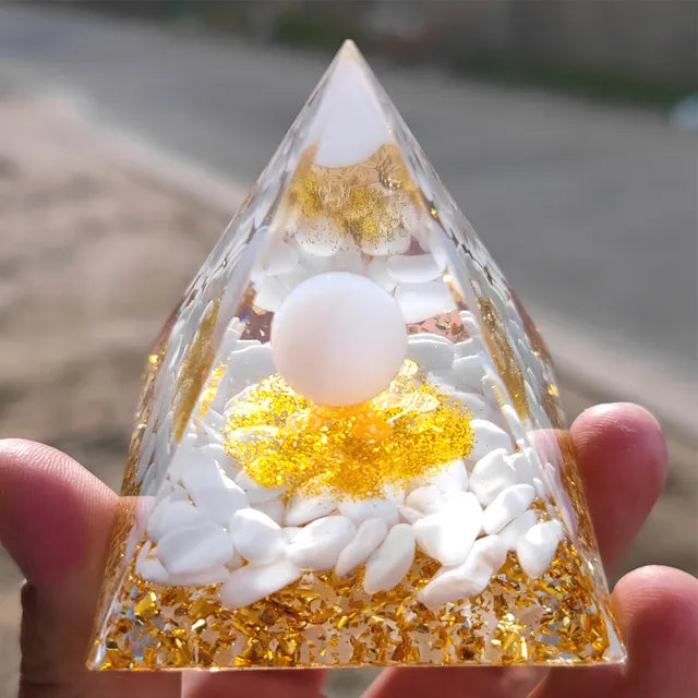 Norvo | Amethyst Peridot Orgone Pyramide - Energigenerator Krystall Reiki Chakra Orgonitt Meditasjonsverktøy