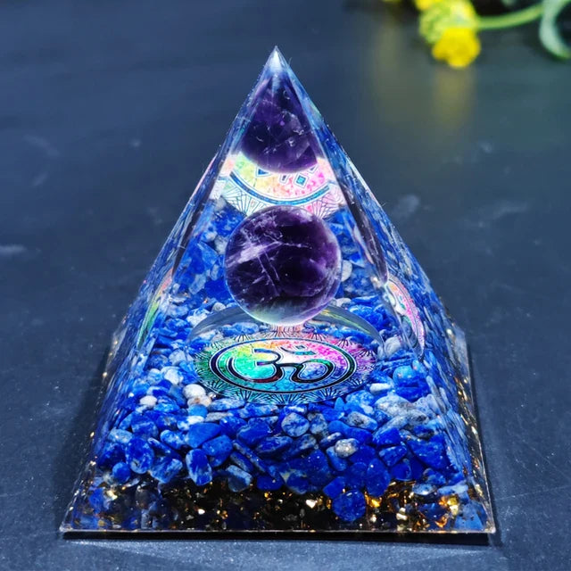 Norvo | Amethyst Peridot Orgone Pyramide - Energigenerator Krystall Reiki Chakra Orgonitt Meditasjonsverktøy