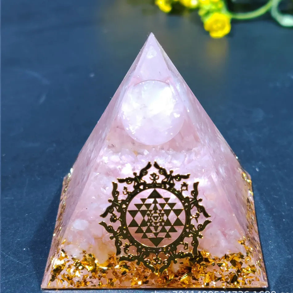 Norvo | Orgonitt-pyramide helbredelse krystaller energigenerator med ametyst pendel - Reiki chakra meditasjonsverktøy og romdekor