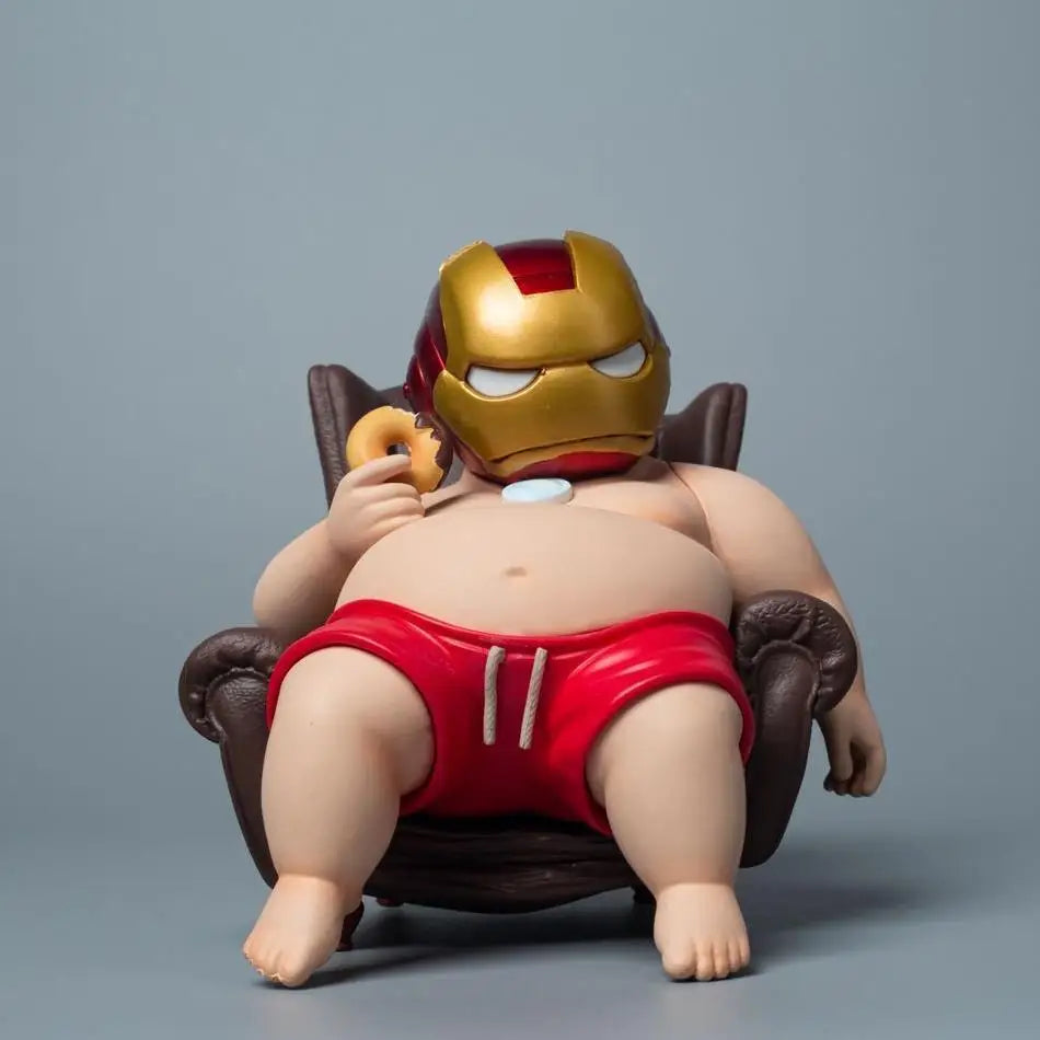 Søt Iron Man anime figur - PVC skrivebord ornament for barn, Avengers samling bil dekorasjon, perfekt gaveidé 12 cm (4,7 tommer)