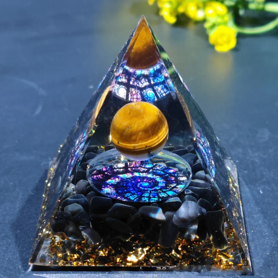 Norvo | Orgonitt-pyramide helbredelse krystaller energigenerator med ametyst pendel - Reiki chakra meditasjonsverktøy og romdekor