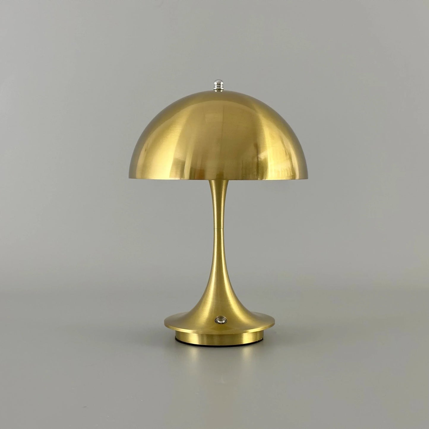 Norvo - LED designer vegglampe for soverom og stue