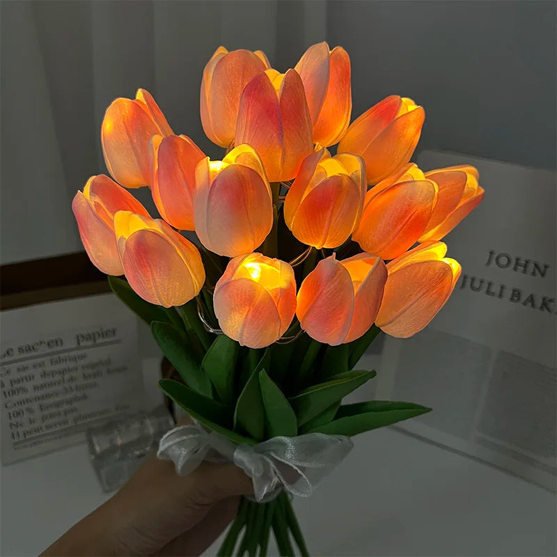 Norvo | LED-lampe med kunstig tulipanbukett perfekt for gaver eller som bryllupsfest hjemmeinnredning
