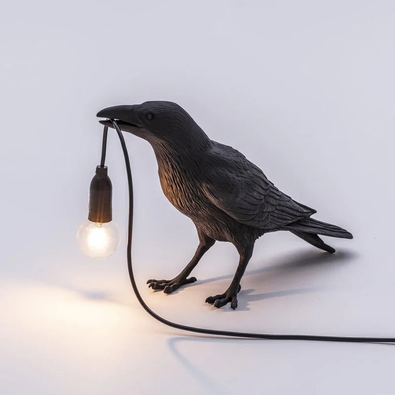 Norvo | Moderne Lucky Bird Bordlampe – Kreativ Resin Dyre Design for Soverom og Stue