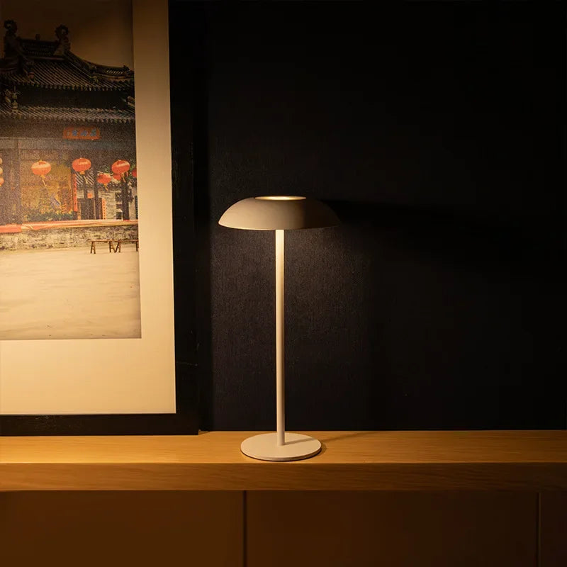 LumiLuxe - Berøringstastaturbordlampe med opplading for kontor og eventyr - Varm hvit lys