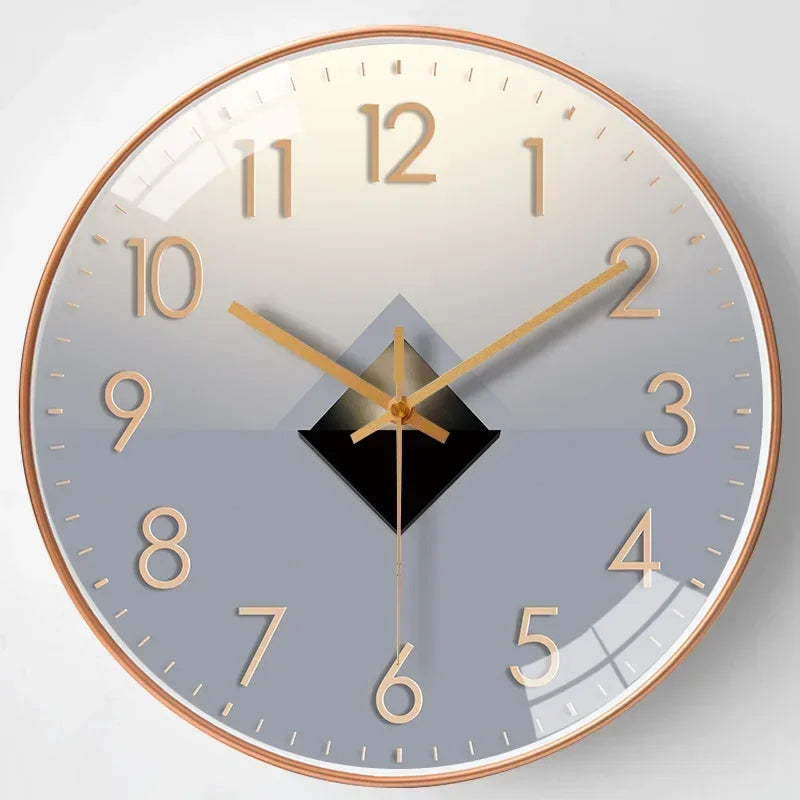 Norvo | SilentTime – Digital Veggklokke i Klassisk Stil