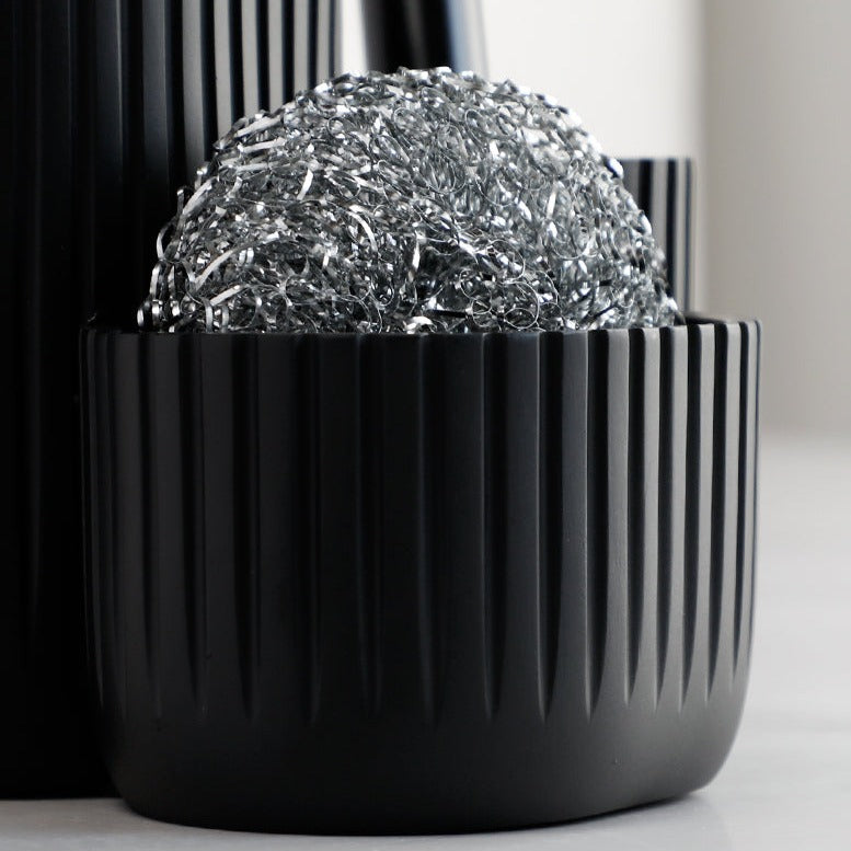 Norvo | 2 i 1 Såpedispenser med praktisk integrert svampeholder