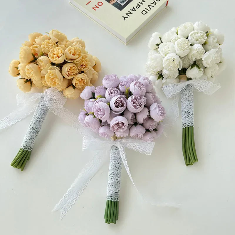 Blomsterbukett med 20 kunstige roser og pioner
