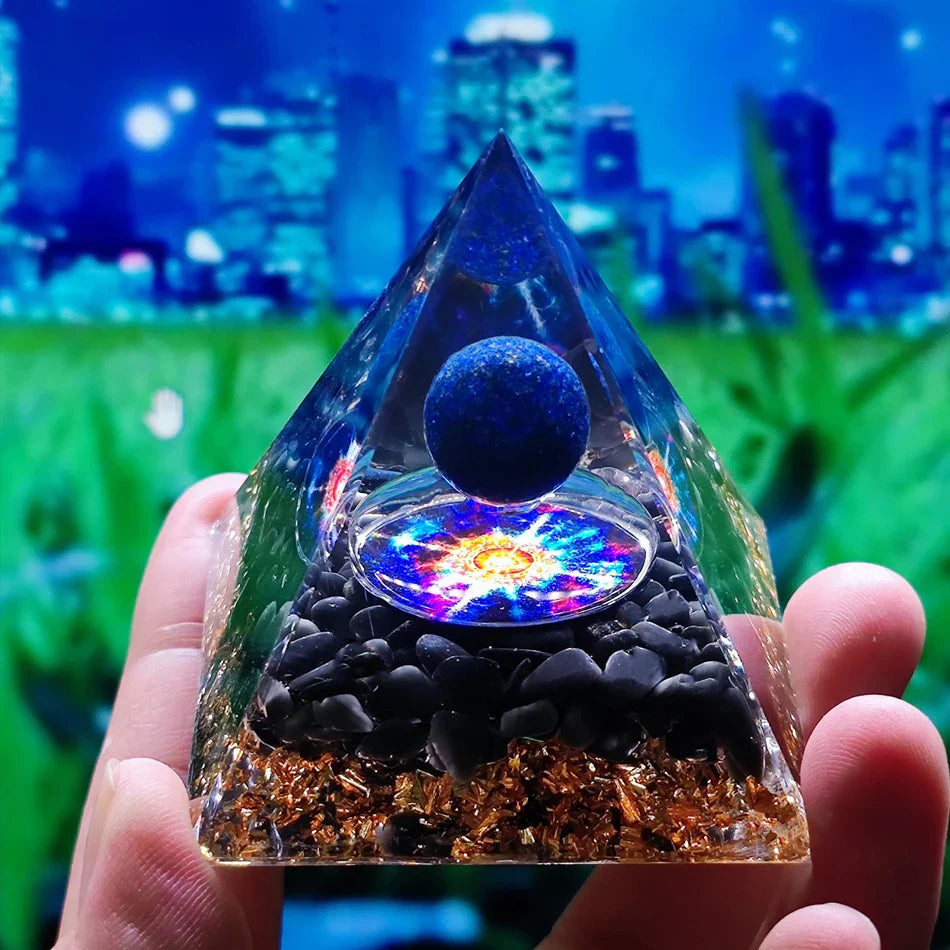 Norvo | Orgonitt-pyramide helbredelse krystaller energigenerator med ametyst pendel - Reiki chakra meditasjonsverktøy og romdekor
