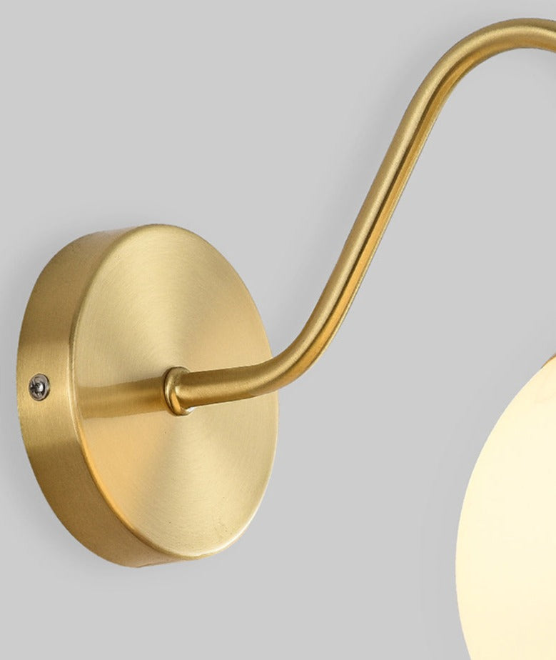 Norvo | SphereLuxe – Skandinavisk Vegglampe med Justerbart Lys