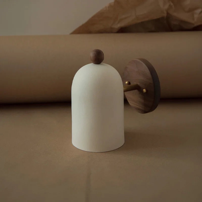 Norvo | TimberSoul – Wabi-Sabi Valnøtt Vegglampe for Naturlig Atmosfære