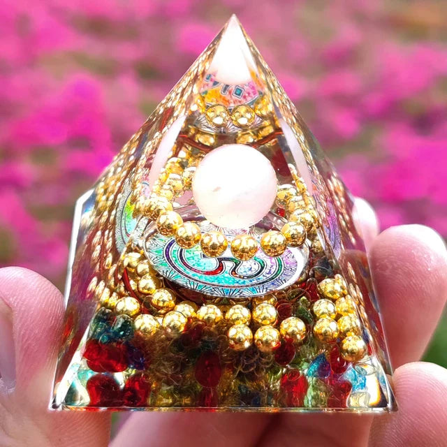 Norvo | Amethyst Peridot Orgone Pyramide - Energigenerator Krystall Reiki Chakra Orgonitt Meditasjonsverktøy