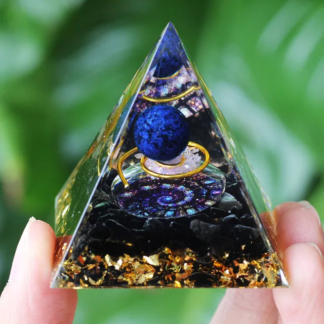 Norvo | Amethyst Peridot Orgone Pyramide - Energigenerator Krystall Reiki Chakra Orgonitt Meditasjonsverktøy