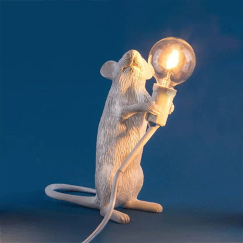 Norvo | Moderne LED Dyre Bordlamper: Har resin, Katt, og Ekorn Nattlys