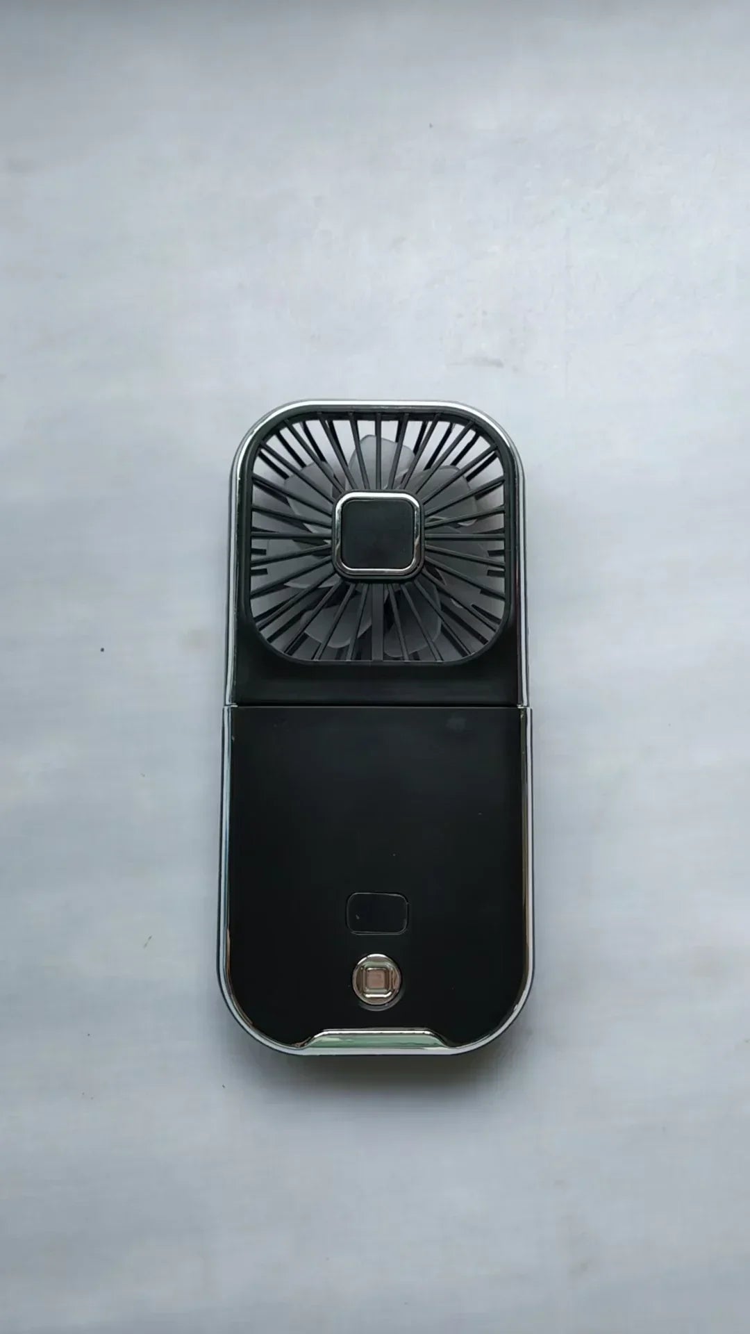 Norvo | Mini USB oppladbar vifte med LED-skjerm og 3 vindmoduser