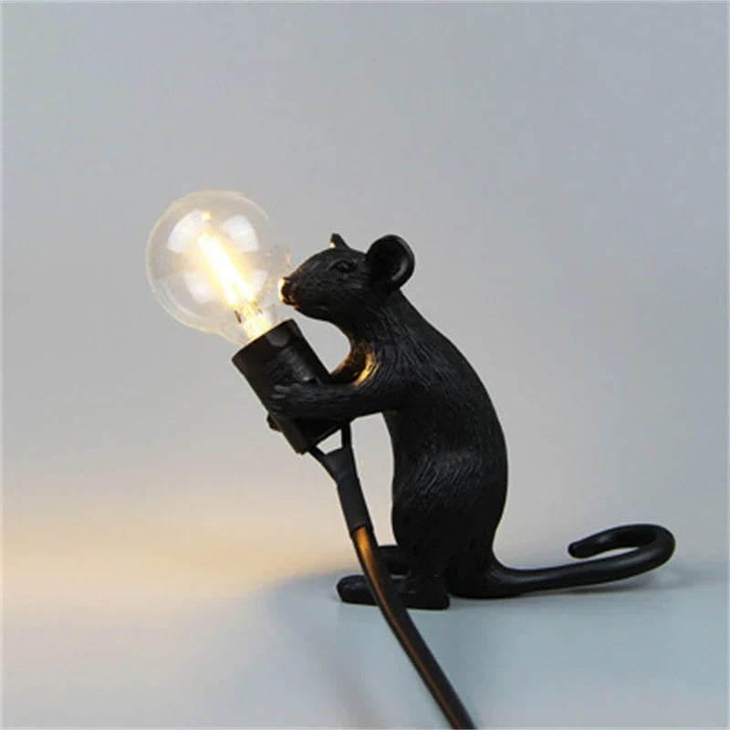 Norvo | Moderne LED Dyre Bordlamper: Har resin, Katt, og Ekorn Nattlys