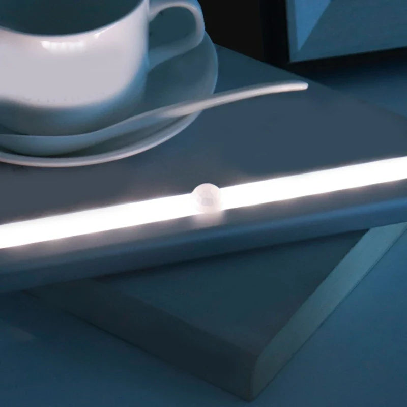 Norvo | Trådløs LED-lampe med bevegelsessensor