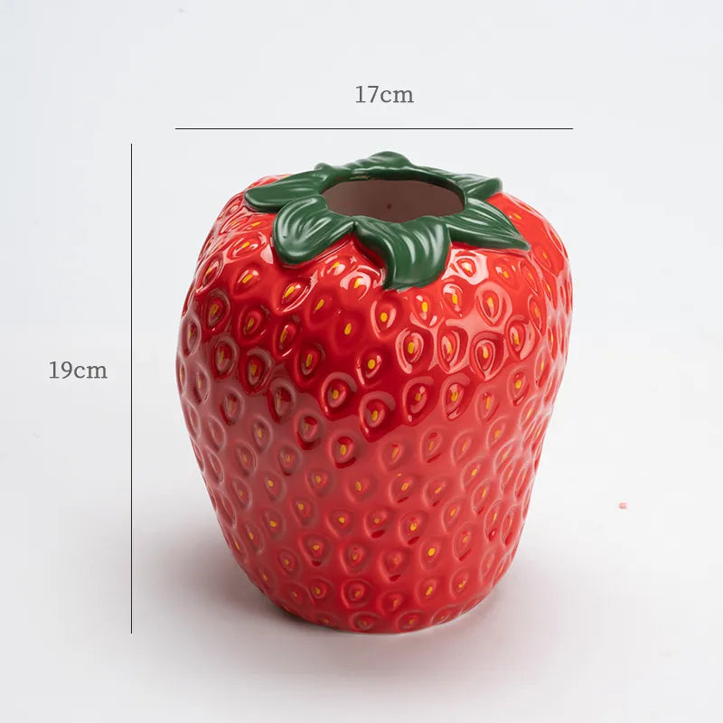 Norvo | Ugly Strawberry Vase