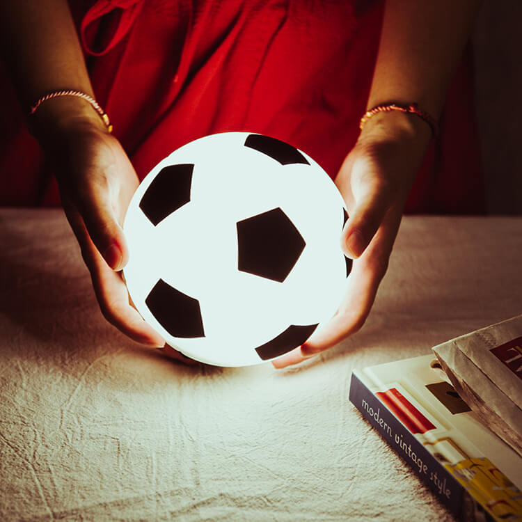Norvo | Kreativ Fotball Silikon LED Nattlys USB Lading Bordlampe