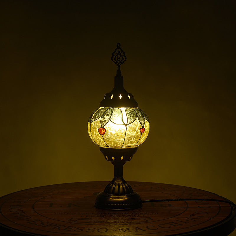 Norvo | Tradisjonell Tiffany romantisk oval jern emaljert 1-lampe bordlampe for soverommet