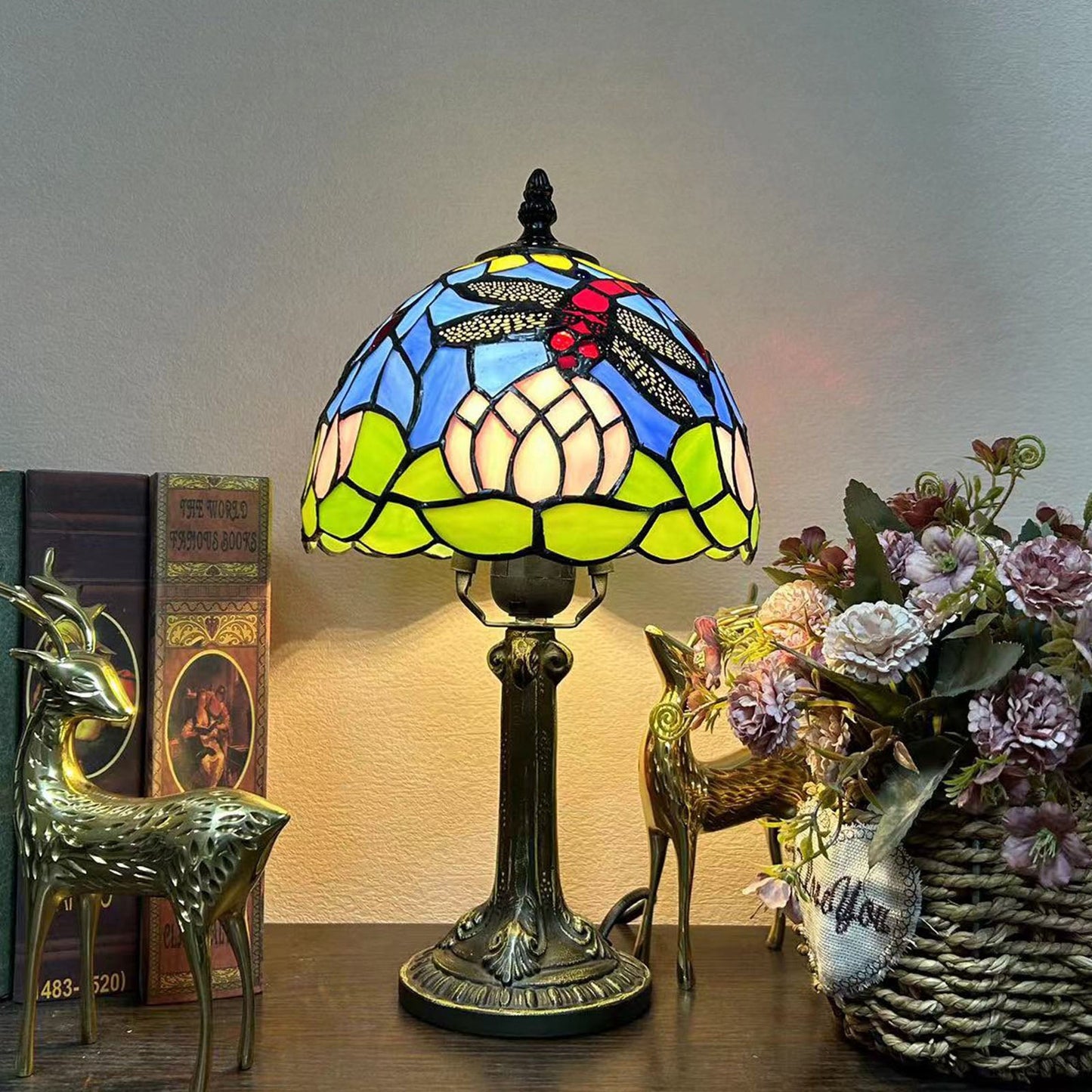 Norvo | Tradisjonell Tiffany Legert Glasskuppel Blomst 1-Lampe Bordlampe for Nattbord