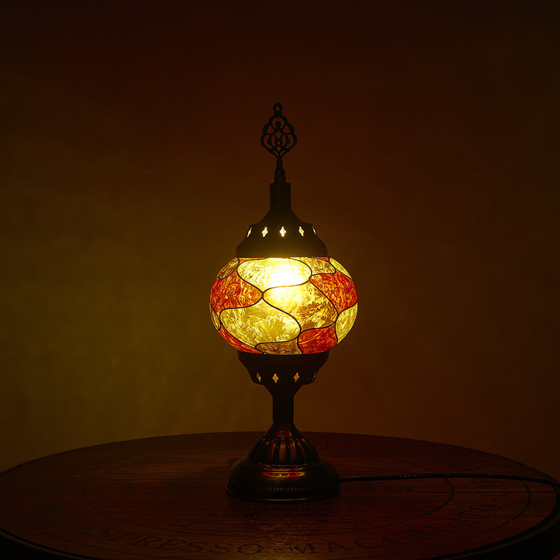 Norvo | Tradisjonell Tiffany romantisk oval jern emaljert 1-lampe bordlampe for soverommet