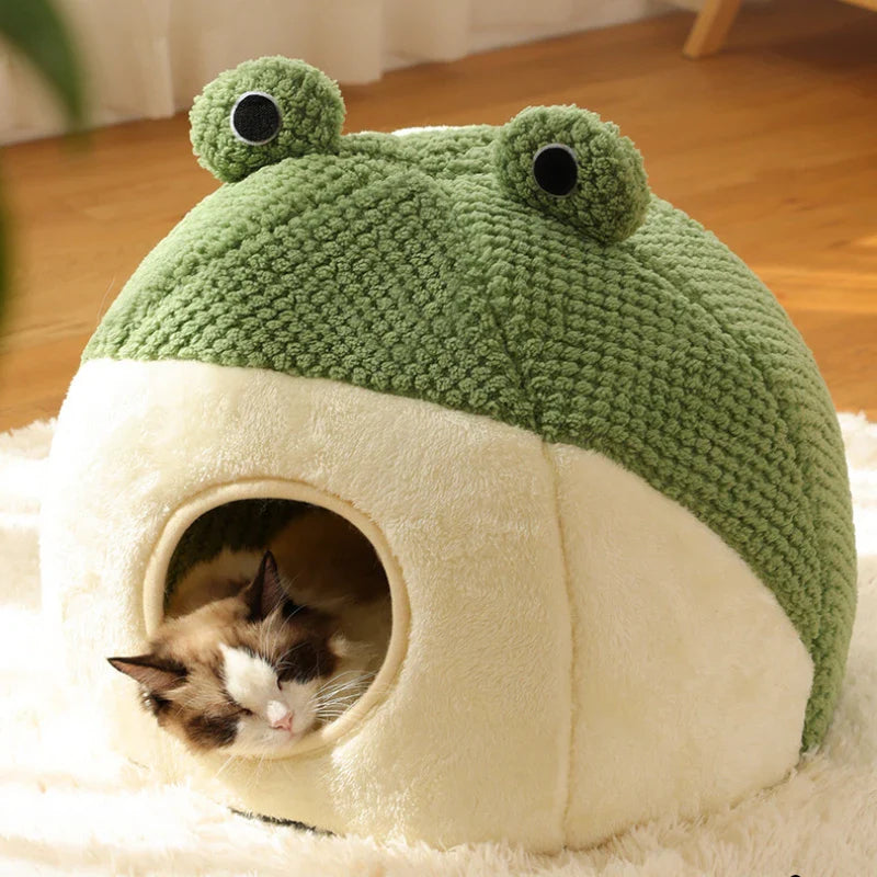 Norvo | Pet Cave FroggiHome | Plush Frog Design | Semi-Lukket & Rund | 40–50 cm | For Katter & Små Hunder
