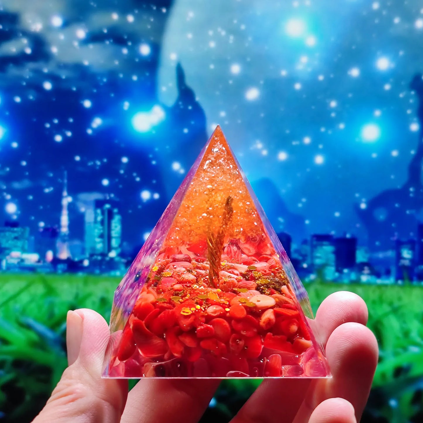 Norvo | Orgonitt-pyramide helbredelse krystaller energigenerator med ametyst pendel - Reiki chakra meditasjonsverktøy og romdekor