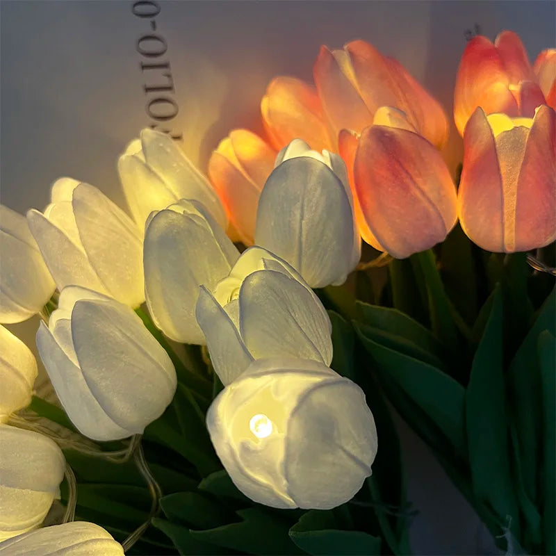Norvo | LED-lampe med kunstig tulipanbukett perfekt for gaver eller som bryllupsfest hjemmeinnredning