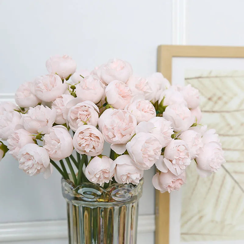 Blomsterbukett med 20 kunstige roser og pioner