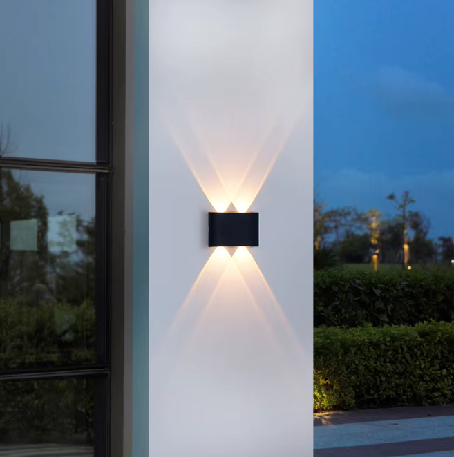 Norvo | Moderne Innendørs Utendørs Vegglampe – Minimalistisk LED Armatur