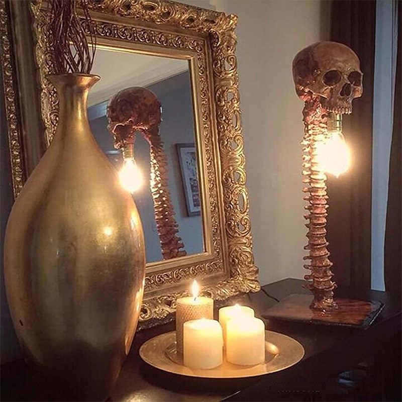 Norvo | Horror Skull med Spine Lampe