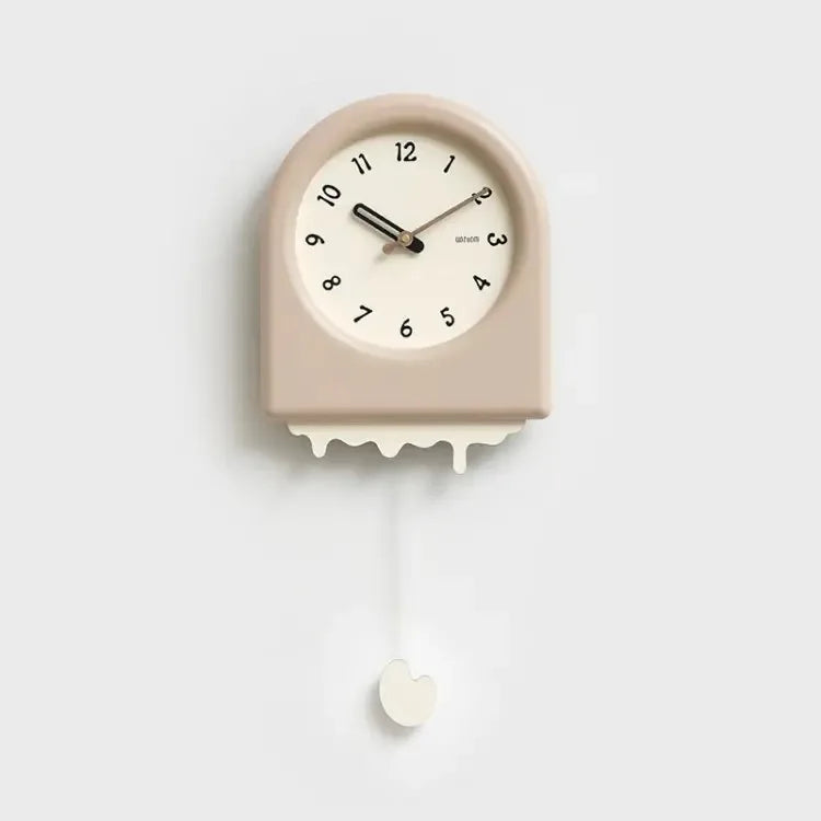 CremePendulum Klokke - Koreansk Veggklokke med Moderne Design