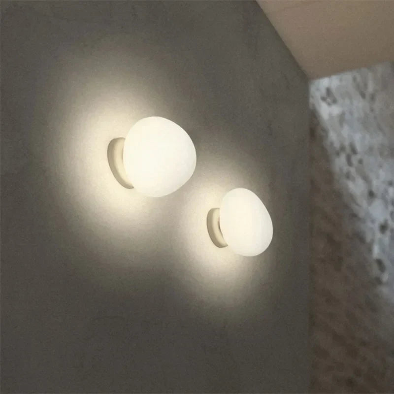 Norvo | VivaGlow – Elegant Hvit Taklampe for Moderne Interiører
