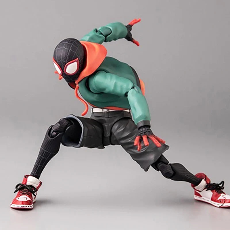 Marvel Spider-Man Miles Morales PVC Action Figure - Detaljert Sentinel Modell Toy Samling for Fans av Into the Spider-Verse 13cm (5.1 tommer)