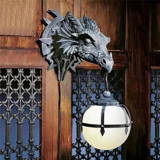 Norvo | LED-lanterne med dragehode laget av harpiks for unik Halloween-dekorasjon