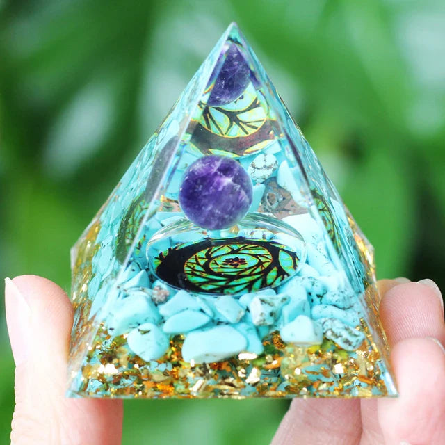Norvo | Amethyst Peridot Orgone Pyramide - Energigenerator Krystall Reiki Chakra Orgonitt Meditasjonsverktøy