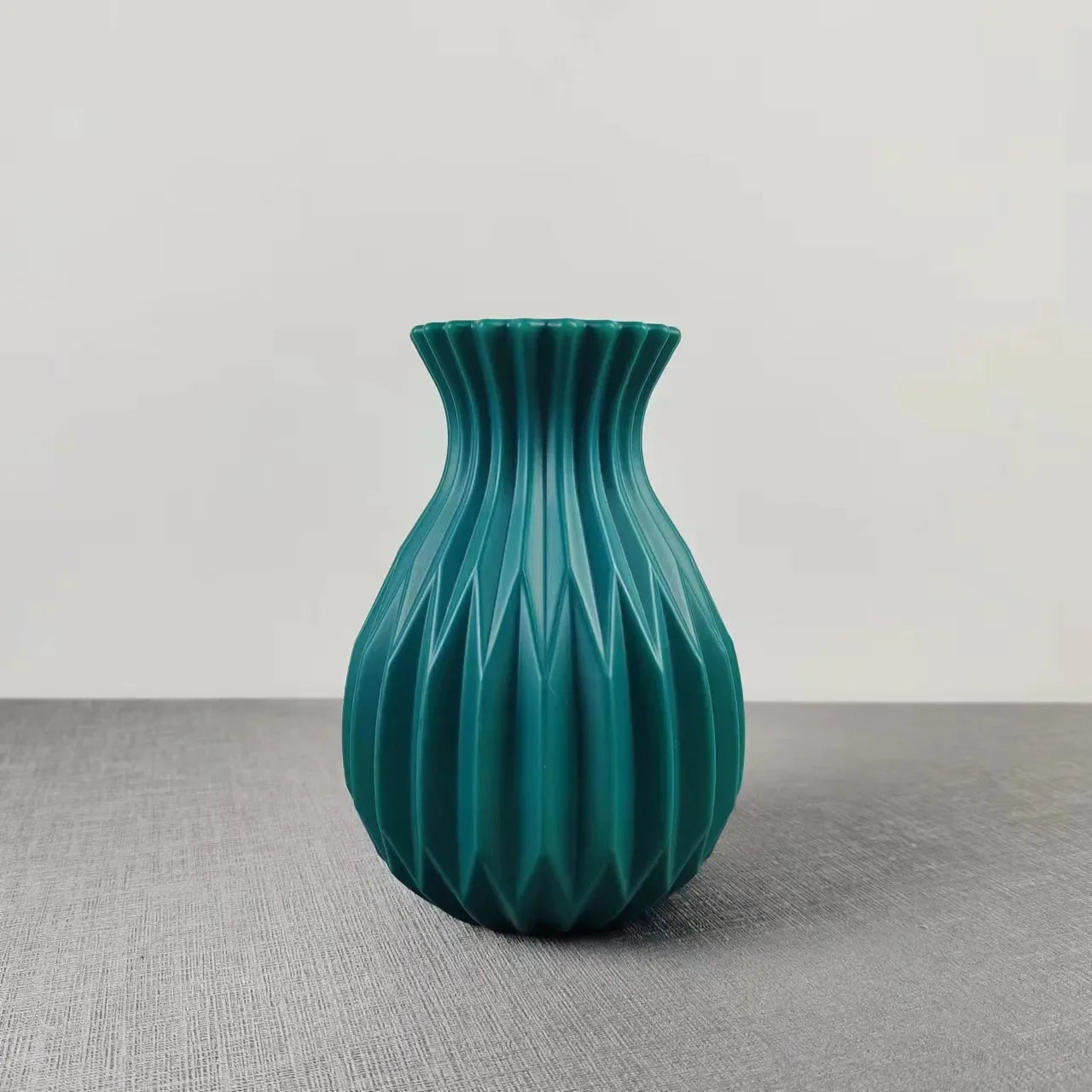 Norvo | Moderne elegante blomster vaser
