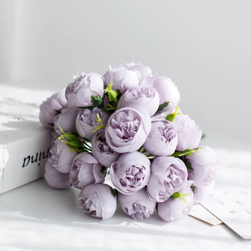 Blomsterbukett med 20 kunstige roser og pioner