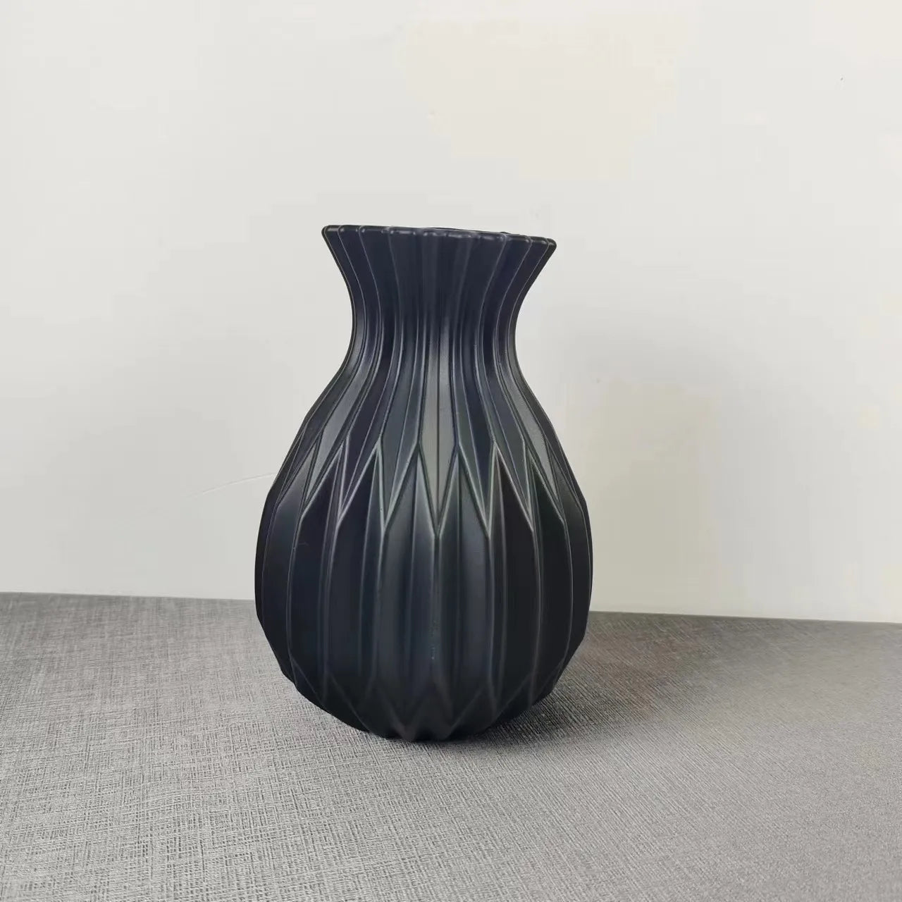 Norvo | Moderne elegante blomster vaser
