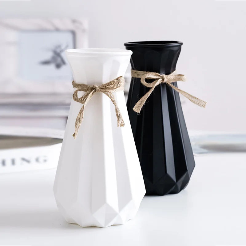 Norvo | Moderne elegante blomster vaser