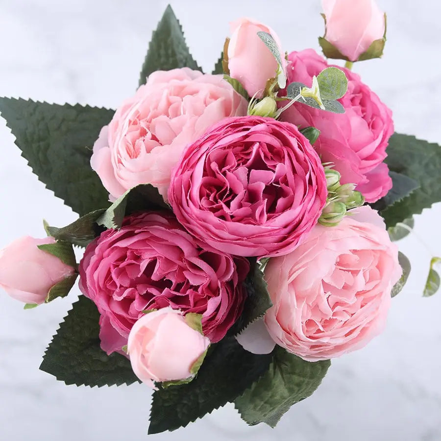 Norvo | Silky Rose Gypsophila Bouquet