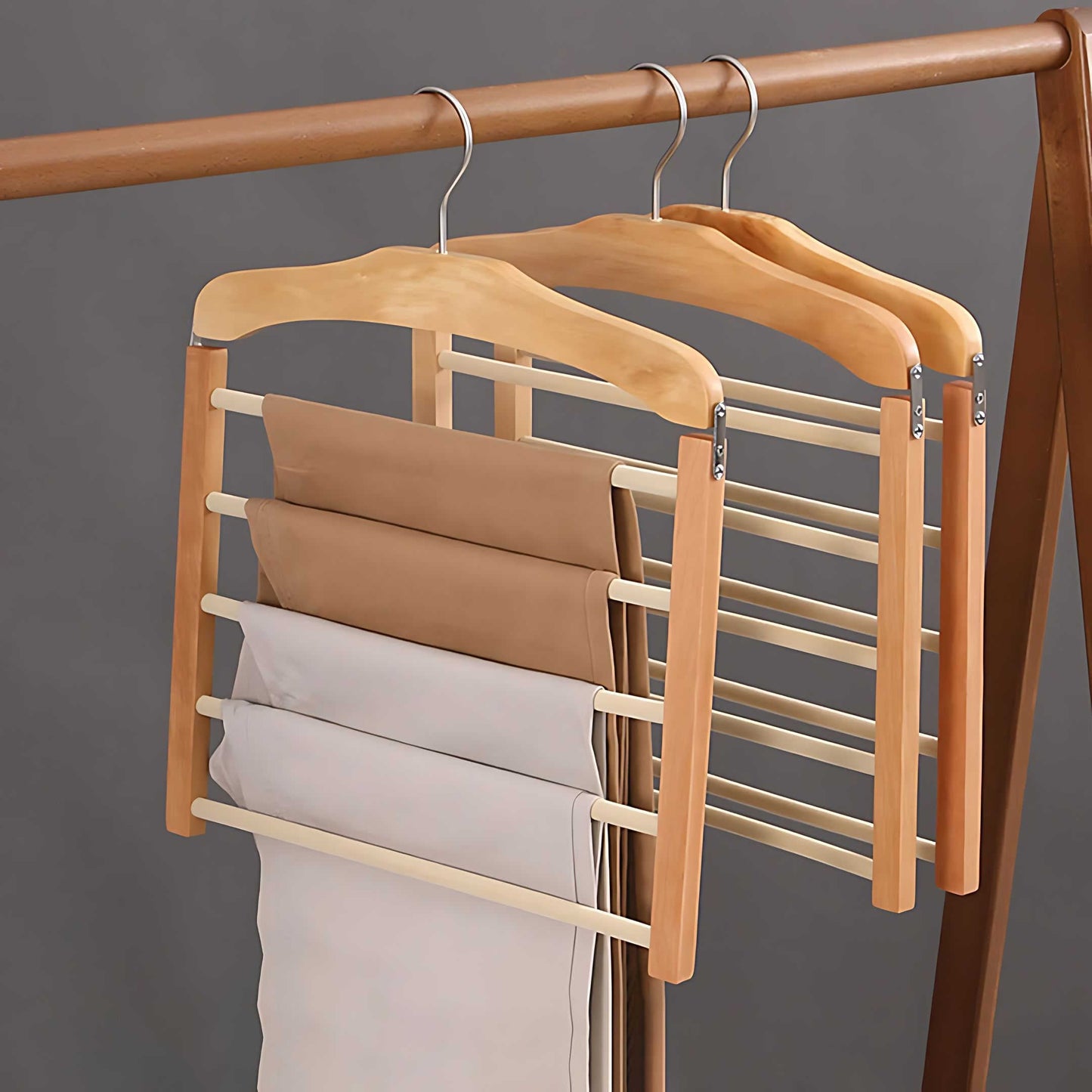 Norvo | Varden Multi-Tier Garderobe Henger – Plassbesparende Tre- og Metallklærorganisator