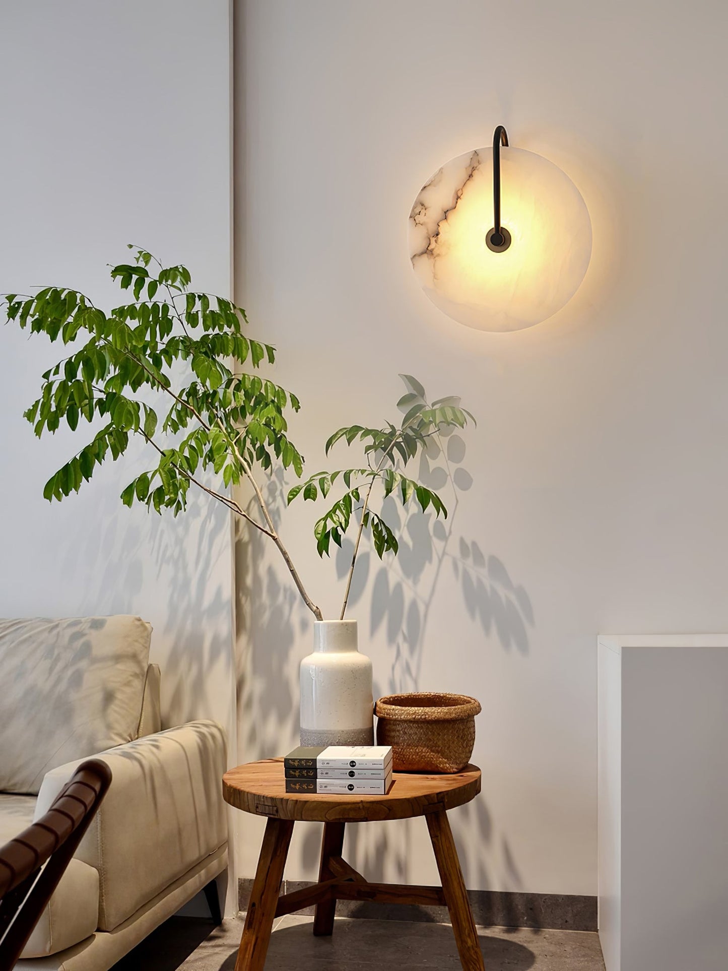 Norvo | Hvit Alabaster Vegglampe