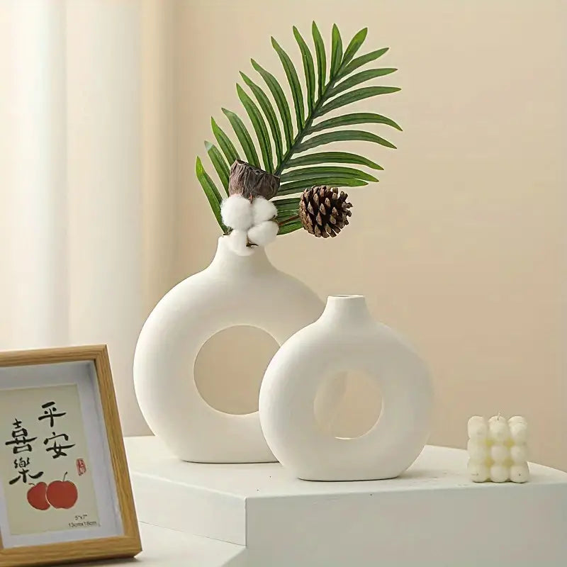 Norvo | TranquilGlass - Elegant vase for a rolig interiør