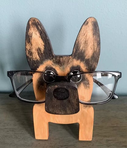Norvo | 🦉Brillestativ i tre med dyr👓